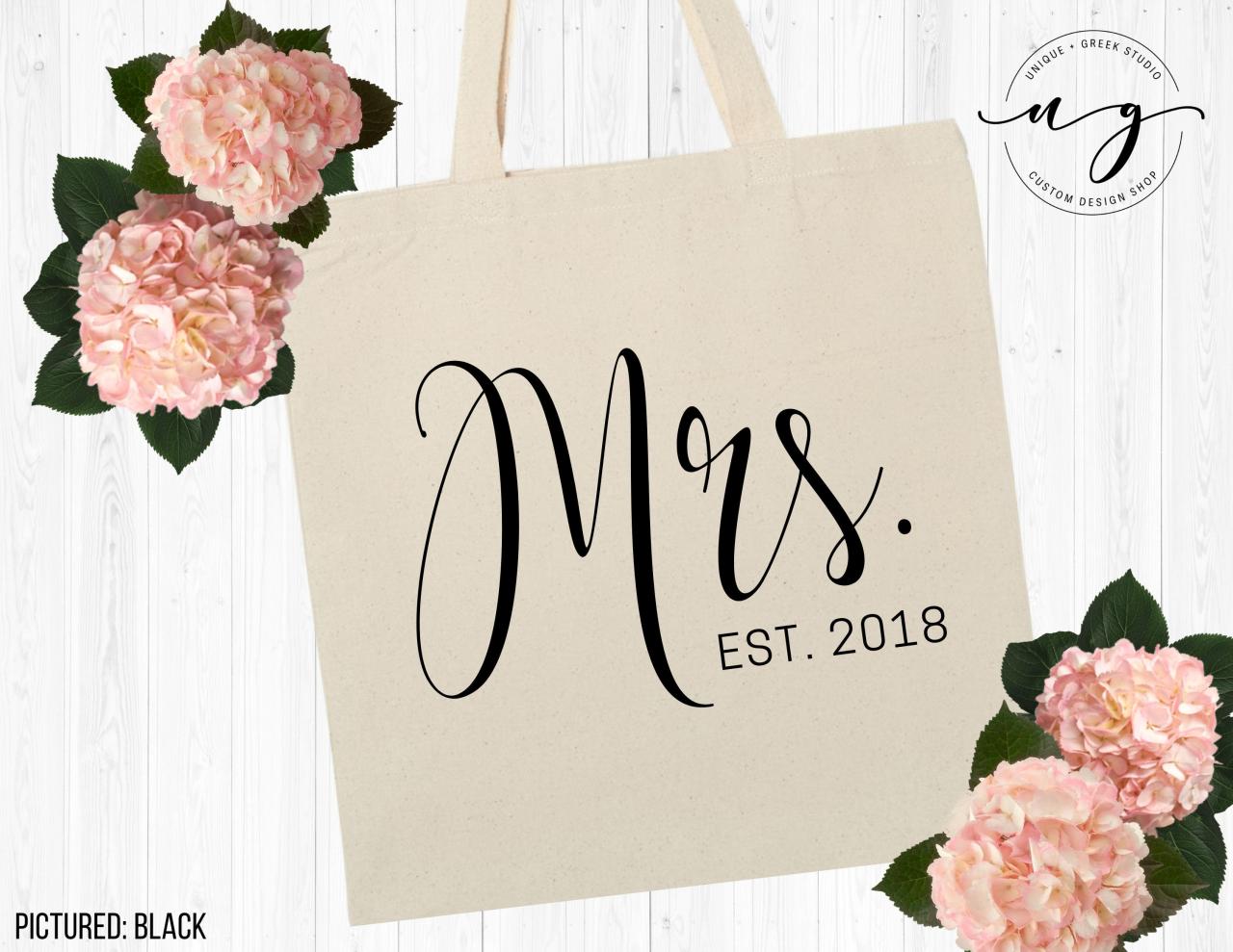 Personalized Mrs Tote | Custom Bride Canvas Bag | Wedding Date | Gold Foil Glitter Metallic | Year Est | Engagement | Bridal Shower Gift